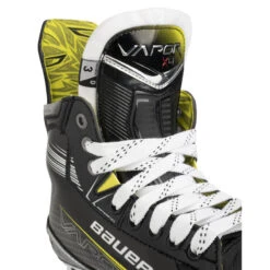 Bauer Vapor X4 Junior Hockey Skates (2023) -Kirbys sports a1ff0bad3e577ed474bd7de2963787d0 800x800