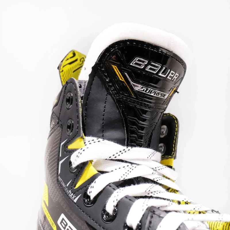 Bauer Supreme Matrix Junior Hockey Skates (2022) - Source Exclusive 3 Bauer Supreme Matrix Junior Hockey Skates (2022) - Source Exclusive - Image 3